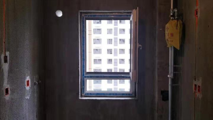 領(lǐng)航城小區(qū)6號(hào)樓129平米在施工地-水電階段